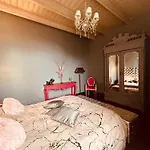 Chateau De La Prade 招待所 3*